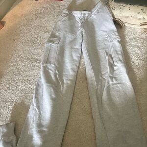 Aritzia cargo sweatpants